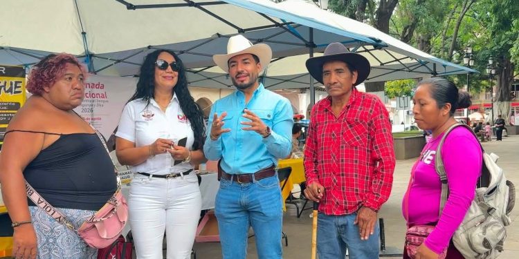 Humberto Jiménez mantiene atención directa a las familias de Los Reyes, fortalece atención ciudadana