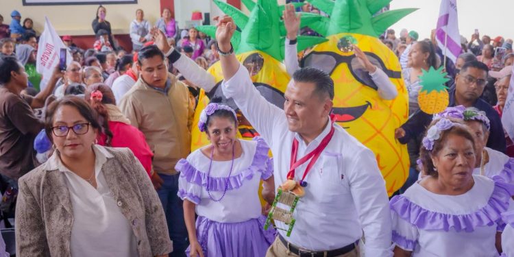 Torres Piña con liderazgo en Michoacán por su acercamiento con todos los sectores y por dar soluciones