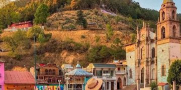 País de la Monarca ofrece naturaleza y aventura este verano