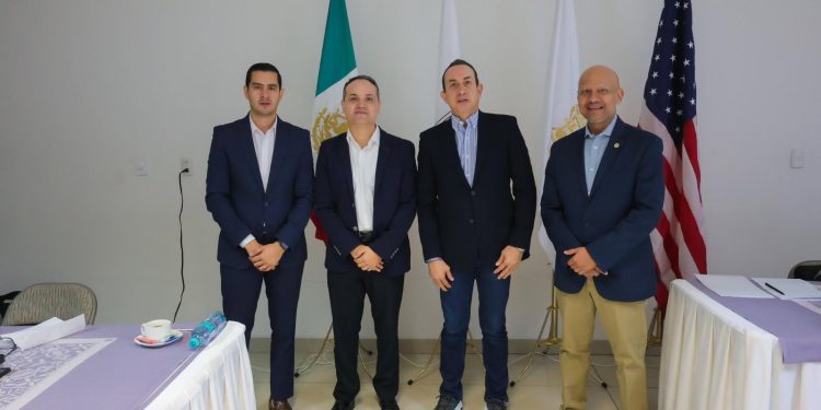 Acercan atención sobre beneficios federales de EE. UU. a familias migrantes