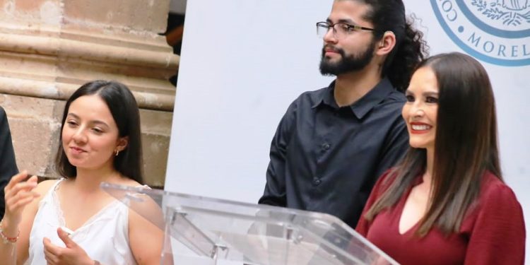 Desde el Congreso, Nalleli Pedraza refrenda su compromiso con la comunidad sorda