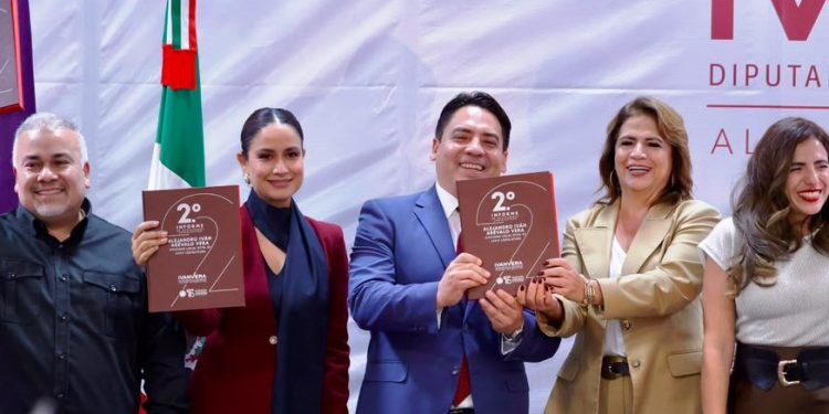 Iván Vera presentó su Segundo Informe Legislativo