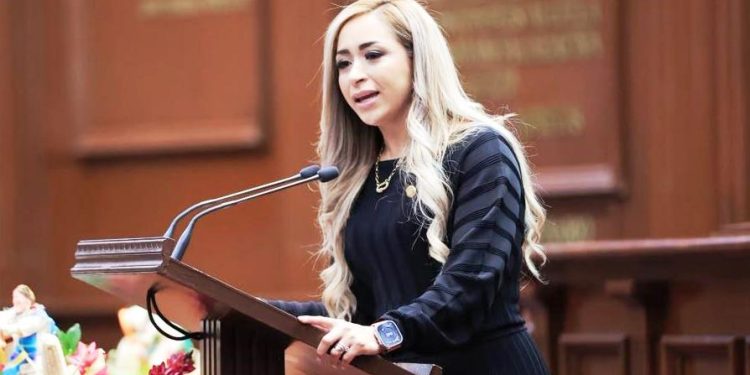 Grecia Aguilar llama a dejar atrás los pendientes y convertir el tercer año legislativo en el año de los resultados