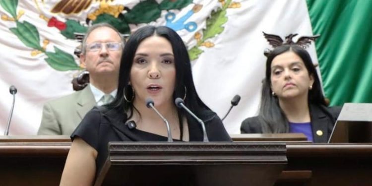 En arranque del Tercer Año Legislativo, Adriana Campos Huirache exige resultados y responsabilidad al Congreso ante los retos que enfrenta Michoacán