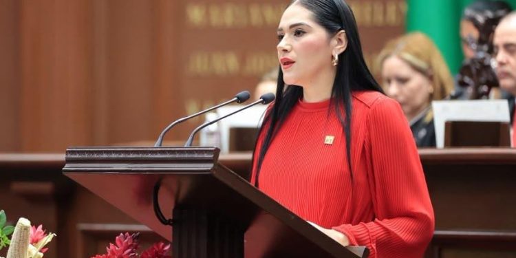 Llama Diana Espinoza a dejar cálculos políticos y cerrar con resultados en el último año de la Legislatura