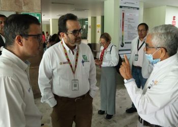 Recibe IMSS Michoacán donación de sillas cama y sillas de ruedas en el HGZ No. 4 en Zamora