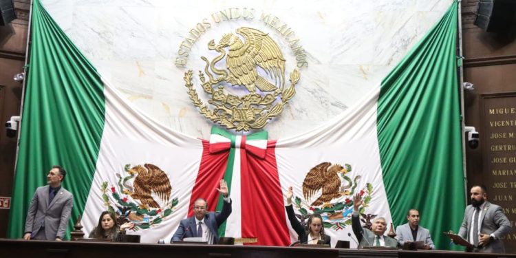 En Segundo Año, Legisladores votaron a favor de reformas que permitan un mayor desarrollo económico