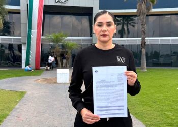 Presenta Diana Espinoza denuncia ante la FGE por ataques al honor y a la intimidad