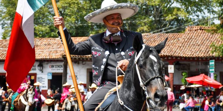 Pátzcuaro y Julio Arreola celebran con orgullo el 216 Aniversario de la Independencia