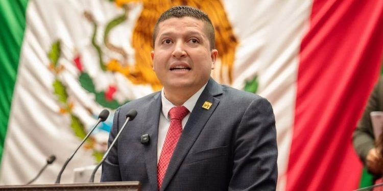 Con reformas a leyes en materia de seguridad se combate la extorsión, trata de personas y la clonación de vehículos de corporaciones de seguridad pública