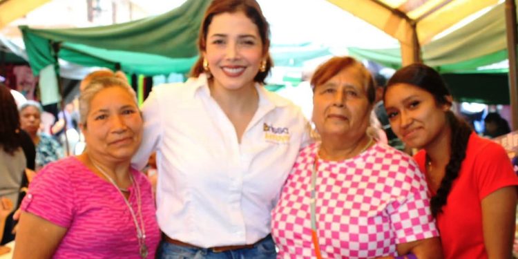 Reprueba Brissa Arroyo la vieja política que se reparte el «pastel» sin pensar en la ciudadanía