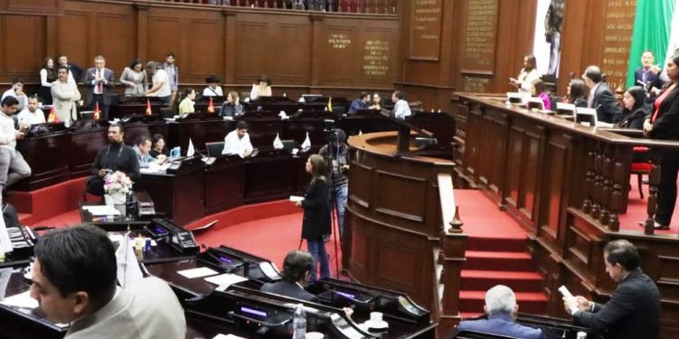 Legisladores buscan prevenir la normalización de la violencia en la infancia