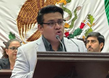 A propuesta de Toño Carreño, se aprueba reforma para atención integral de Lupus