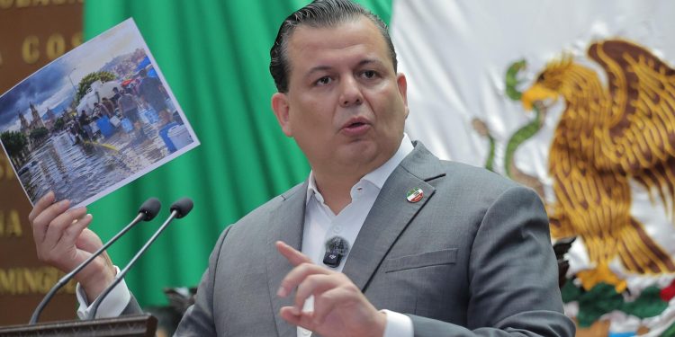 Memo Valencia plantea reforma al Código de Desarrollo Urbano del Estado para evitar inundaciones y aprovechar el agua pluvial