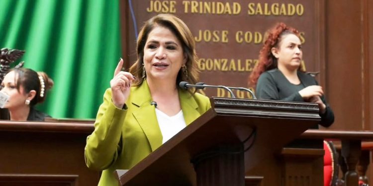 Propone Fabiola Alanís acabar con impunidad en materia de feminicidios