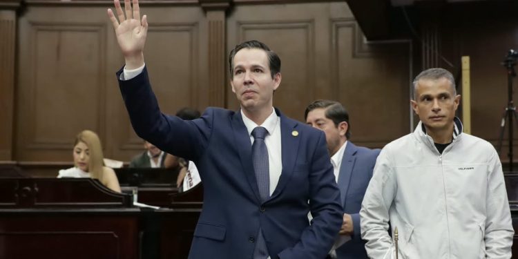 Reforma al Código Civil para blindar operaciones inmobiliarias, propuesta de Alfredo Anaya