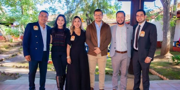 Dayana Pérez Mendoza celebra 16 años del ICATMI Plantel Pátzcuaro, transformando vidas a través de la capacitación