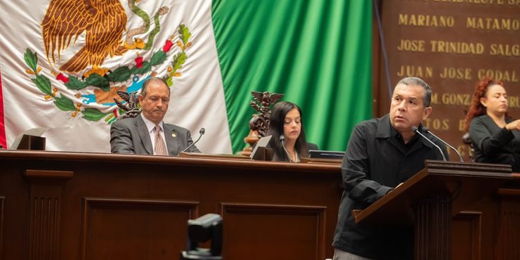 Juan Carlos Barragán presenta iniciativa para que los delitos por violencia de género no puedan extinguirse mediante el otorgamiento del perdón