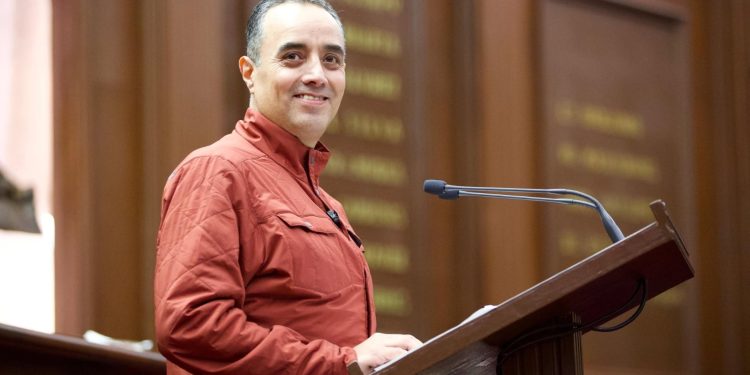Juan Pablo Celis impulsa desde 2025 reglamento para transparentar las adquisiciones del Congreso; reconoce iniciativa que coincide con su propuesta