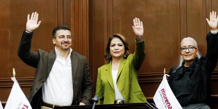 Toño Mendoza respalda iniciativa de Claudia Sheinbaum sobre nacionalidad única para gobernar
