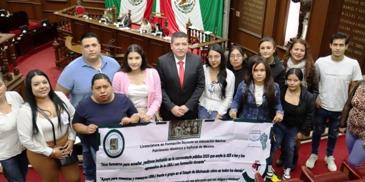 Vicente Gómez le cumple al sector magisterial del distrito XIX