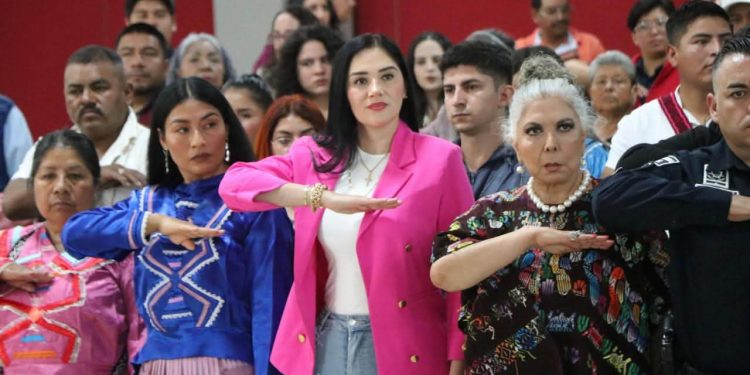 Acompaña Diputada Diana Espinoza, Primer Informe de la Sala Colegiada Civil de la Región Zitácuaro